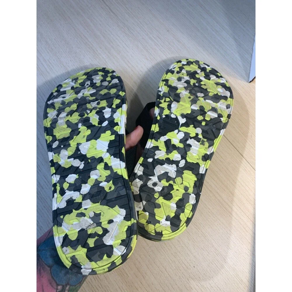 REI Co-op Recycled Mens 8/Womens 9 Wide Strap Neon Pride Flip Flops Sandals